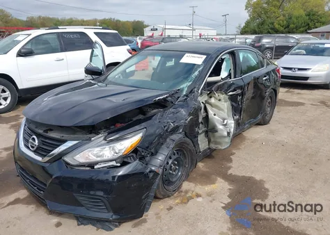 2017 Nissan Altima 2.5 S z USA, uszkodzony, nr VIN 1N4AL3AP8HC280145